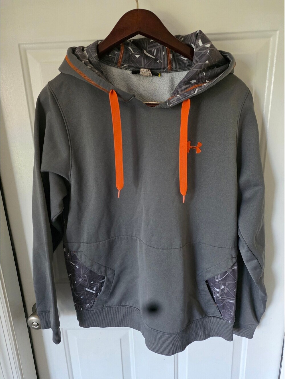 Under Armour Men's Gray and Orange Hoodie Sweatshirt Size Large